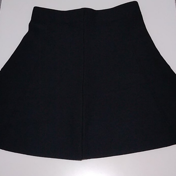 Gorgeous Zara skirt with studs, new without tags - Picture 5 of 7